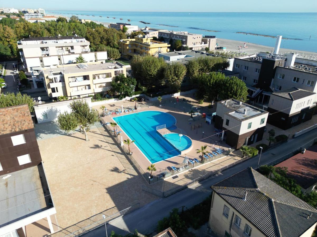 Color Perla Village Bellaria-Igea Marina Buitenkant foto